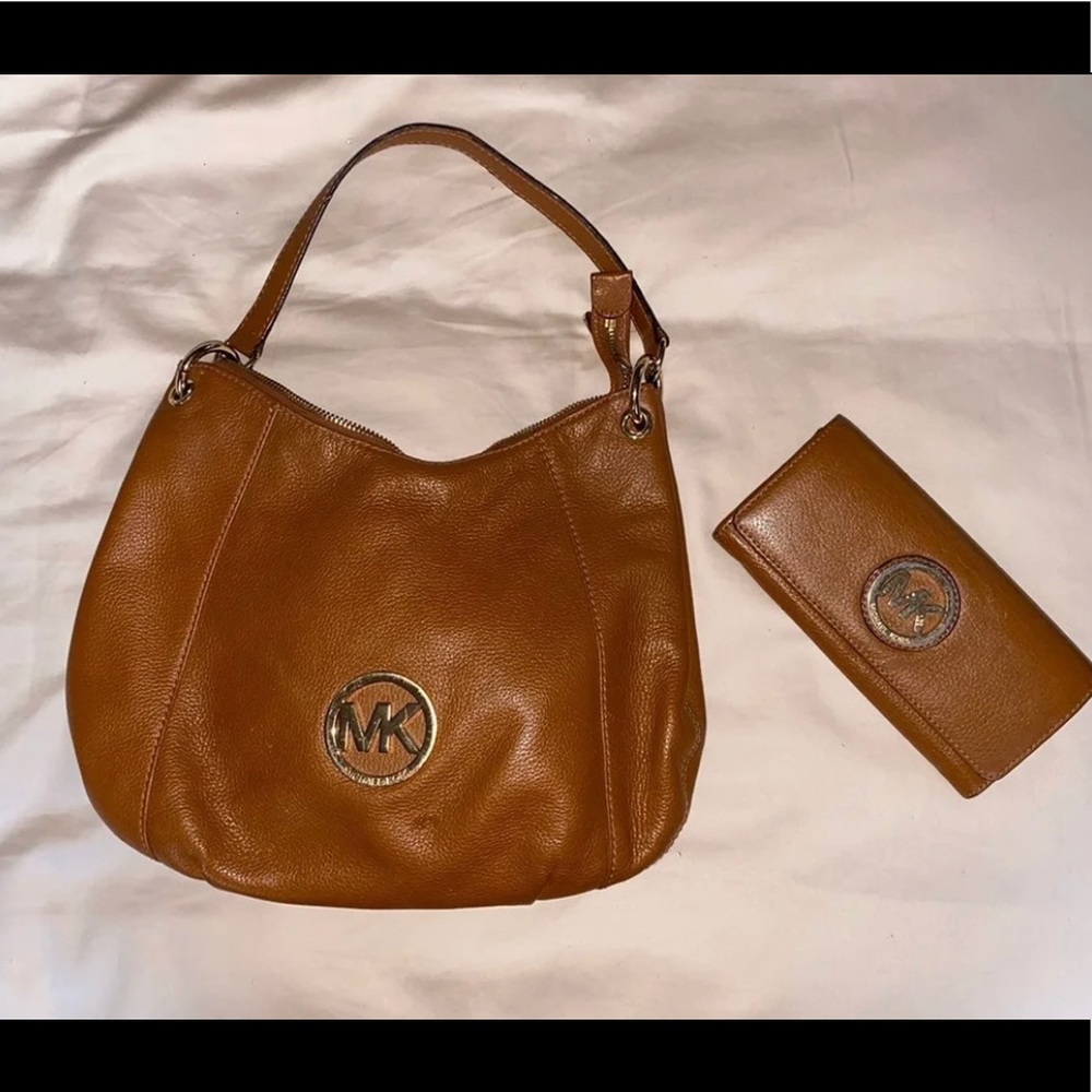 Michael Kors purses & wallet